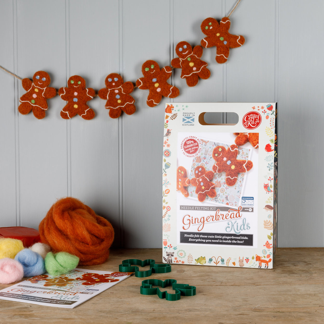 Gingerbread Kids Needle Felting Kit - Image 2