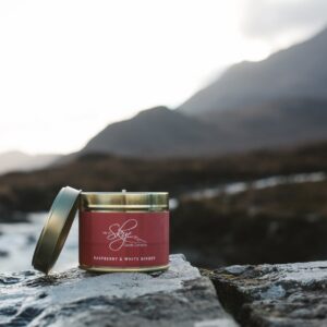 Raspberry and White Ginger Travel Container