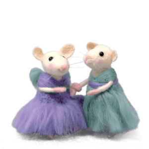 Poppy and Daisy Mice Needle Felting Kit