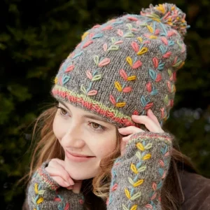 Kylemore Grey Bobble Beanie
