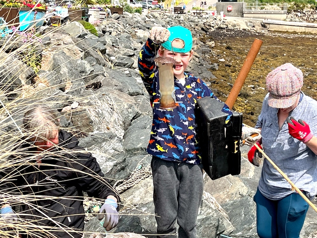 Litter Busters at the Sitooterie 2