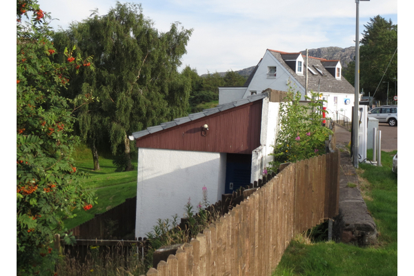 Poolewe Public Toilets