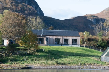 Poolewe Beach House Exterior